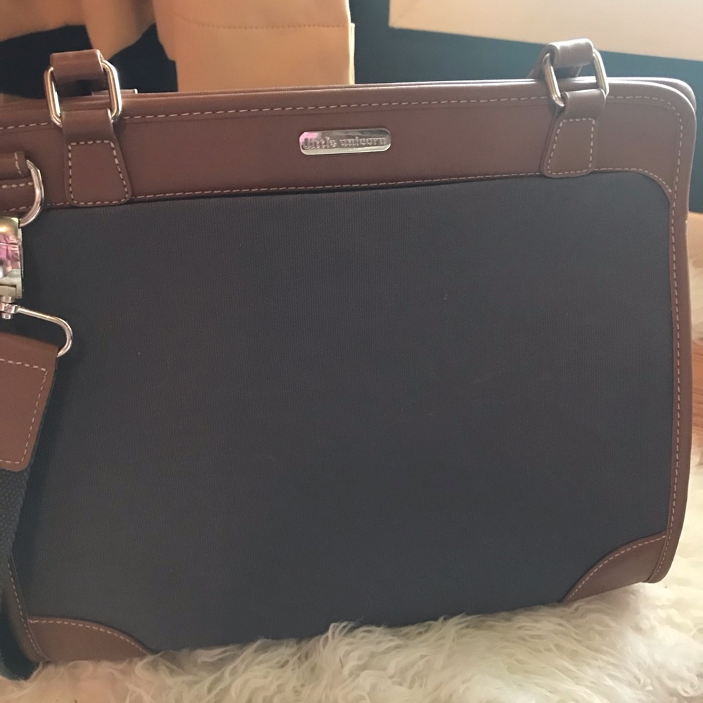 Little Unicorn Weekender Diaper Bag